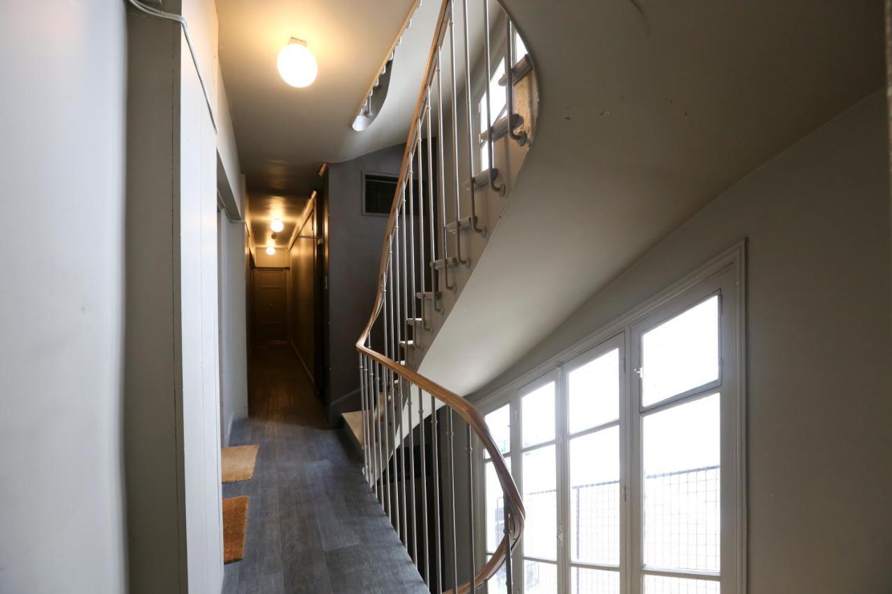Renovated Studio For 2 Apartment Paris Bagian luar foto